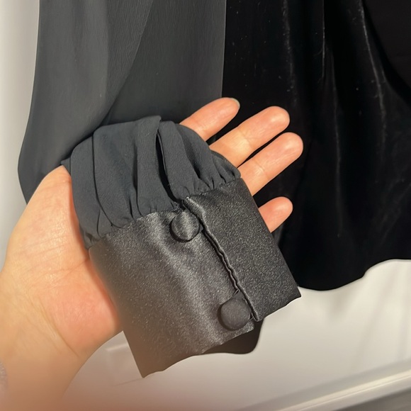 ALEX evenings, black velvet blouse, size S, great condition. - Picture 5 of 15